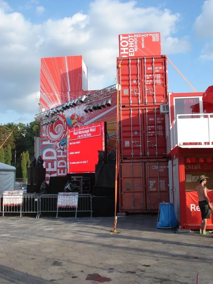 Netbox_sziget festival_wall containers